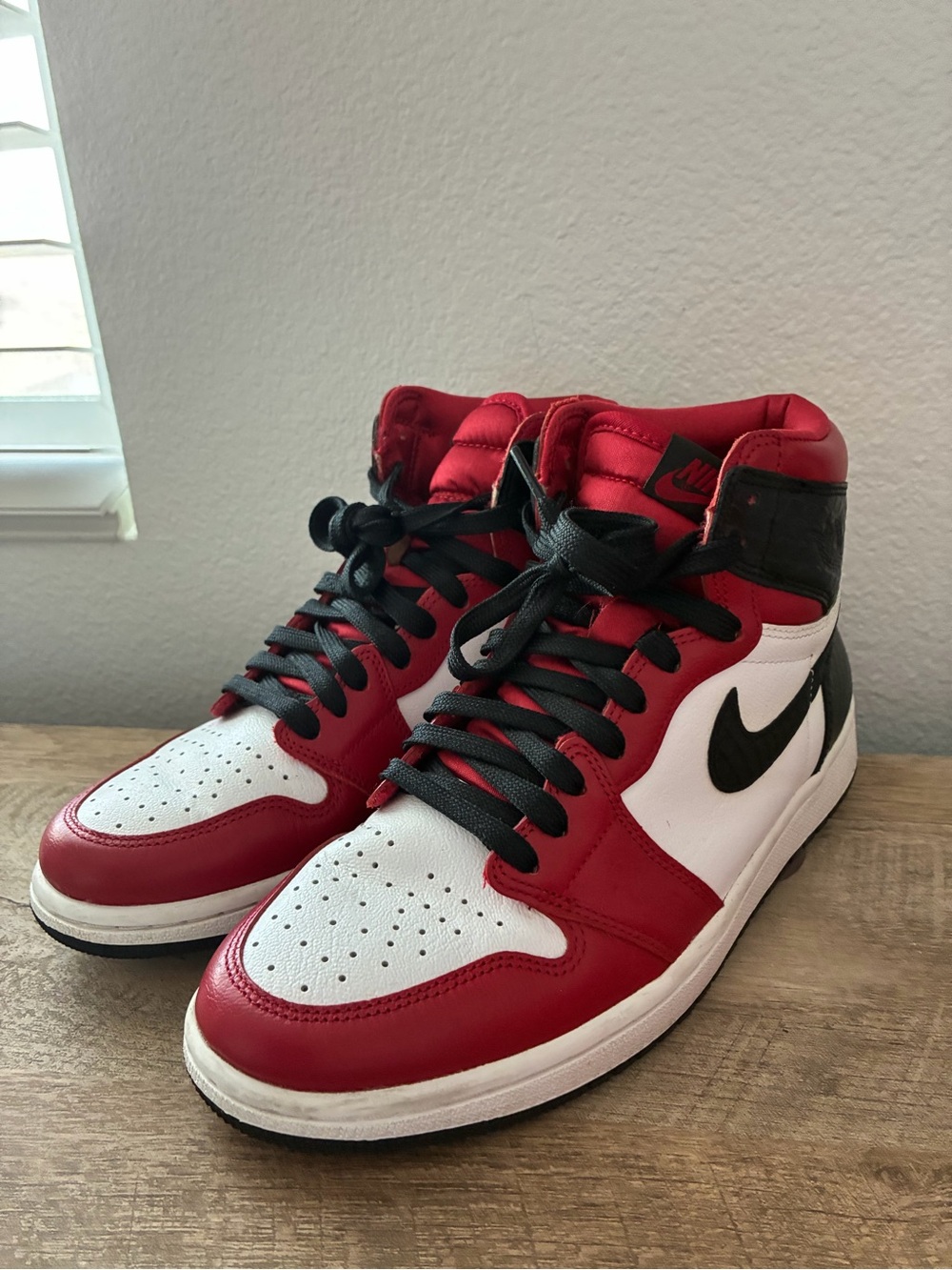 Nike High-Top Sneakers - Red White Black